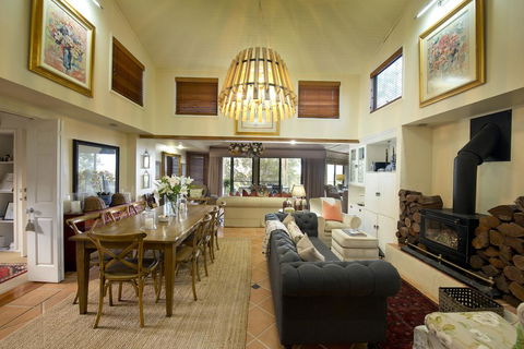 Arabella Guesthouse - Accommodation Asia 2