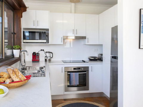 Araluen On Holden - Great Deck With Ocean Views - Accommodation Asia 3