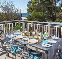Araluen on Holden - great deck with ocean views - Accommodation Asia