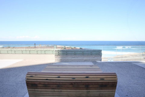 Arena On The Beach - Accommodation Asia 3