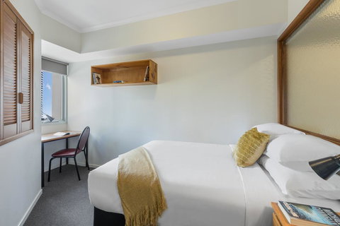 Arrow On Swanston - Accommodation Asia 3