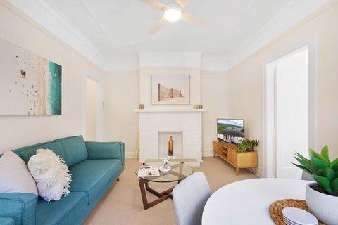 Art Deco Apartment Steps From Harbour And Beach - Accommodation China 3