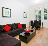 Art Deco in the Cul-de-Sac - Spacious Executive 1BR Potts Point Apartment in Quiet Cul-de-Sac - Accommodation Guide
