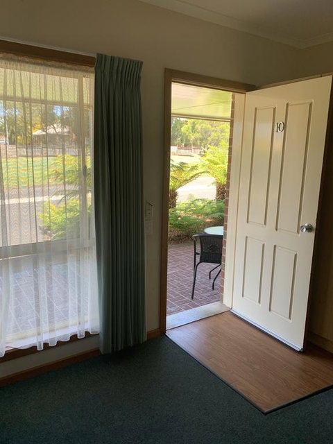 Arthur Phillip Motor Inn - Accommodation Asia 1