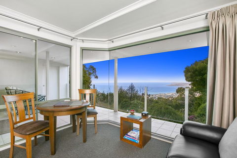 Arthurs Views - Accommodation Asia 2