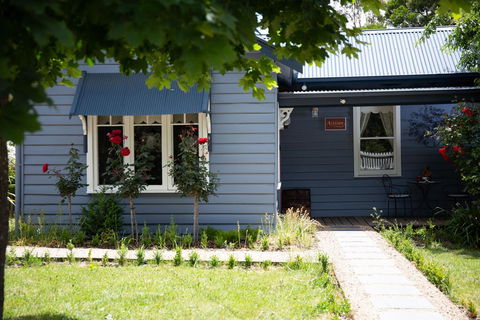 Artisan Retreat - Accommodation Asia 0