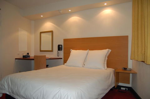 Arts Hotel - Accommodation Asia 1