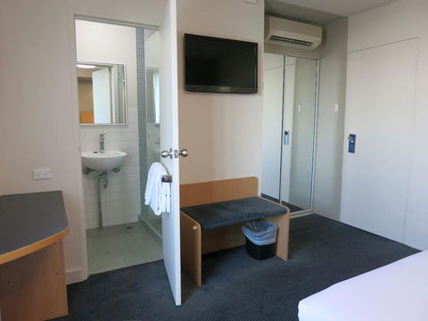 Arts Hotel - Accommodation Asia 3