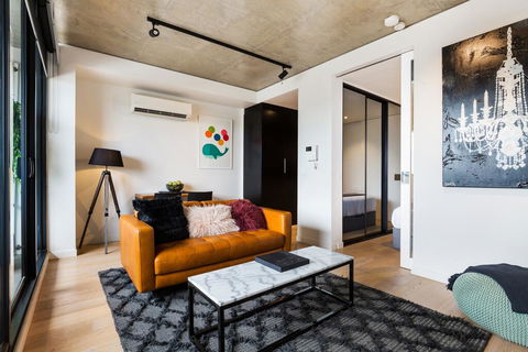 Artsy Apartment CBD City Views And Balcony - Accommodation Guide 0