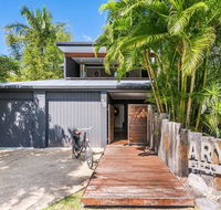 Arya Holiday House Byron Bay - Accommodation Guide