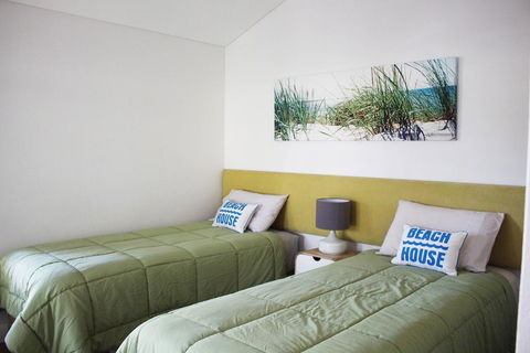 Asanti Agnes Water Surfing Beach - Accommodation Asia 0