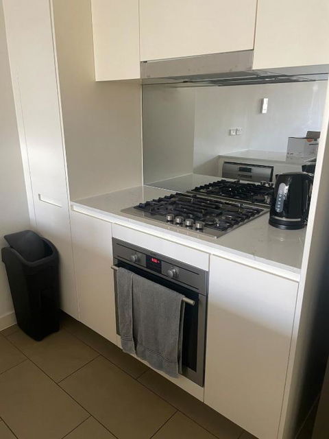 Luxury 2 Bed 2 Baths Apartment - Hurstville - Accommodation Guide 1