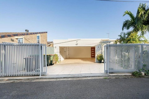 Luxury 3 Levels Villa With Spa, Pool And Gym - Accommodation China 2