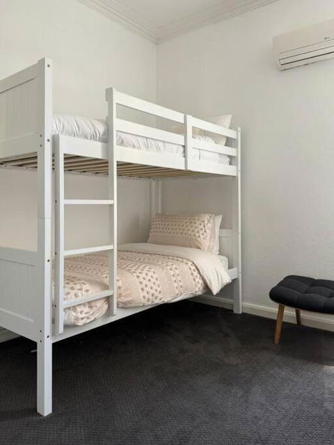 Luxury Stay In Williamstown - Accommodation Asia 1