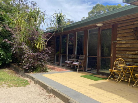 Mallacoota Log Cabins - Accommodation Asia 3