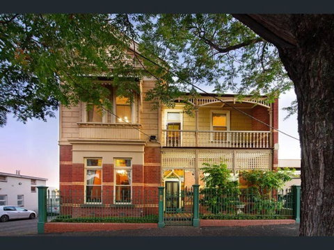 Mandalay Circa 1890, Magnificent Bendigo Home - Accommodation Asia 0
