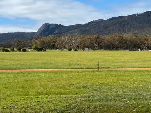 Manyat Peak Cottages Carnaby - Accommodation Guide 0