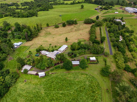 Mena Creek Flower House - Accommodation Asia 1