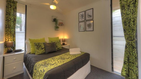 Maroochy River Bungalows - Accommodation Guide 1