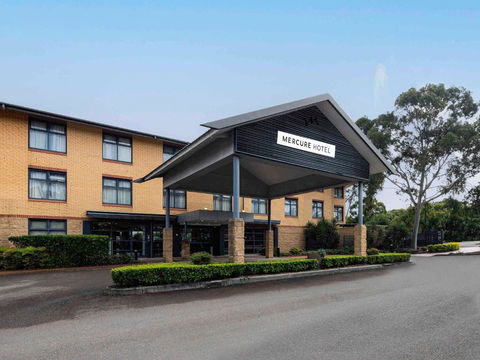 Mercure Sydney Blacktown - Accommodation Guide 2