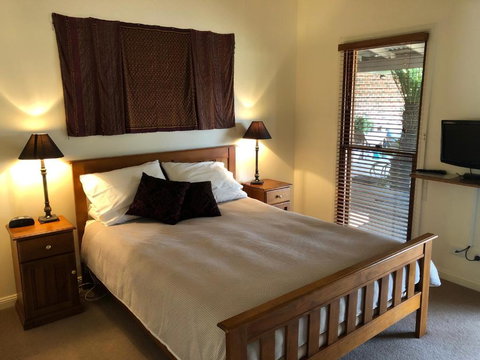 Meriba B And B - Accommodation Asia 1