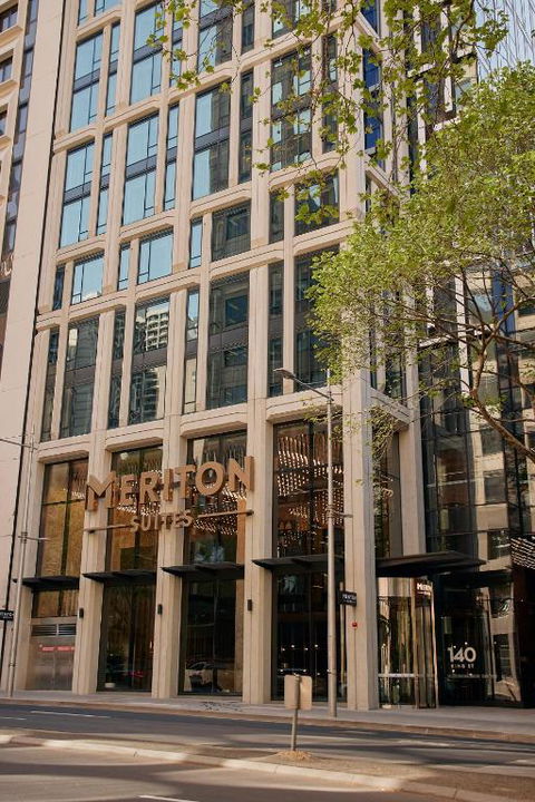 Meriton Suites Melbourne - Accommodation Guide 1