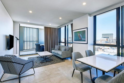 Meriton Suites Liverpool - Accommodation Guide 1