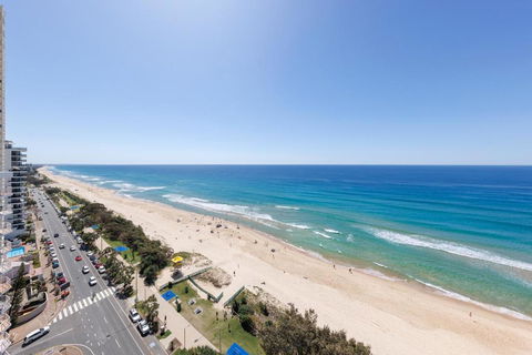 Meriton Suites Surfers Paradise - Accommodation Guide 3