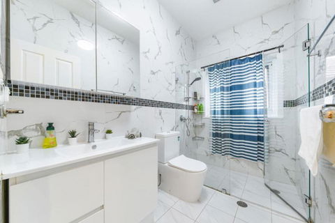 Mins To Mall Convenient 3 Beds Classic Charm Home - Accommodation Asia 3