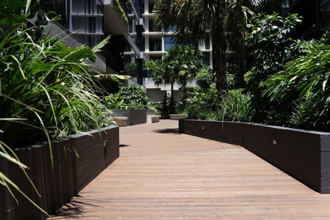 Modern 1-bdr Apt W/ Free Car Park&fantastic Pool - Accommodation Asia 2