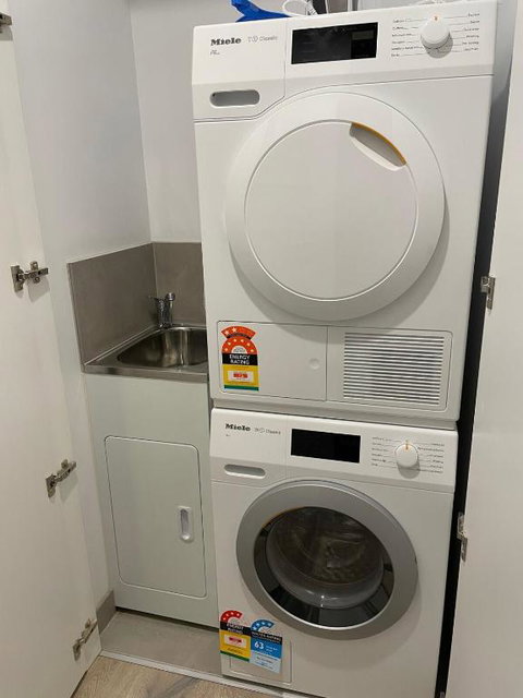 Modern Apartment On Courtney-02594 - Accommodation Asia 3