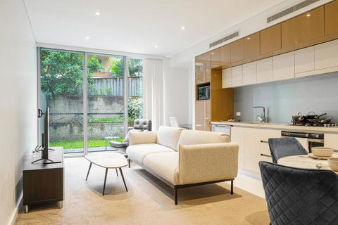 Modern Urban Retreat 1BR Apt Near Chatswood - Accommodation Asia 0