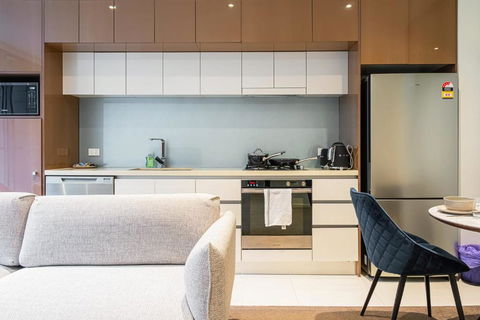 Modern Urban Retreat 1BR Apt Near Chatswood - Accommodation Asia 3
