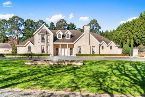 Montfort Manor - Accommodation Asia 1