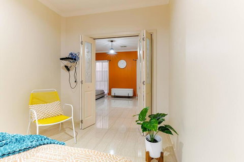 Morden Elegant 4 Bedroom House - Accommodation China 2