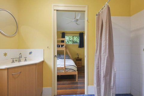 Moreton Island Retreat - Accommodation Asia 2
