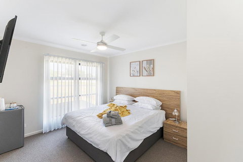 Morview Holiday Homes-Elephant - Accommodation Asia 0