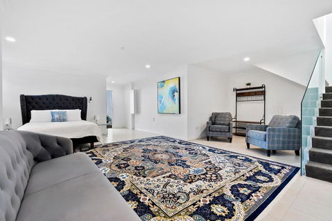 Mount Archer Manor - Accommodation Asia 1
