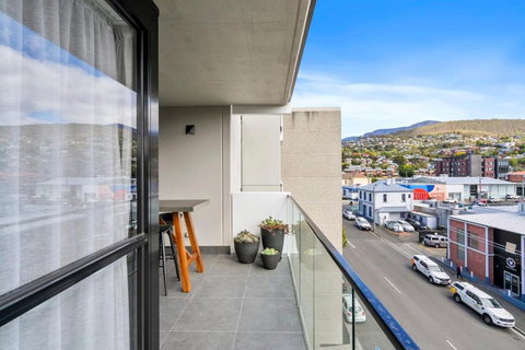 Mountain View At Elliot - A Kunanyi Outlook - Accommodation Asia 3