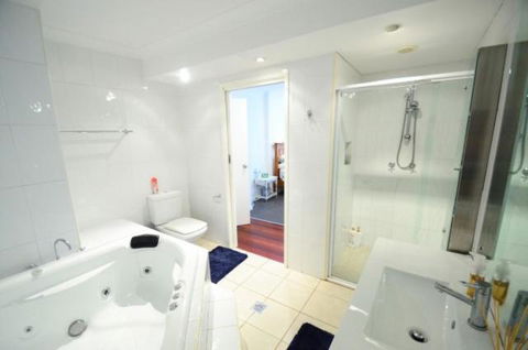Mountshannon - Accommodation Asia 1