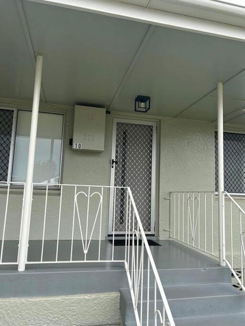 Mt Isa - Emerald Gem 3 Bedroom Home QUIET AREA - Accommodation Asia 1