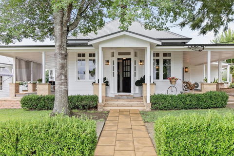 Narraweema Guesthouse - Historic Luxury BnB Retreat - Accommodation China 1