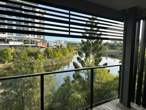 Near New 4br Townhouse Next To Shopping Mall - Accommodation Asia 1