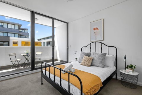NEW 3BR Apt In Kingsgrove Sleeps 7 - Accommodation Asia 0