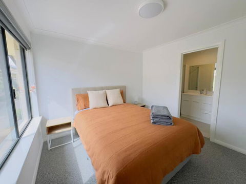 New Unit On Oswald - Accommodation Guide 2