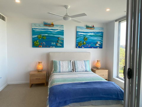 NEW Upmarket OCEAN 3Bed 2Bath Unit - 250m 2 BUDDINA BEACH! - Accommodation Asia 3
