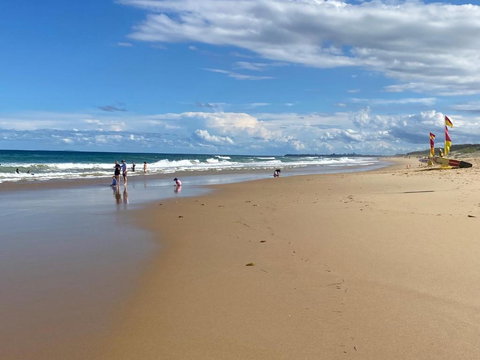 NEW Upmarket OCEAN 3Bed 2Bath Unit - 250m 2 BUDDINA BEACH! - Accommodation Asia 1