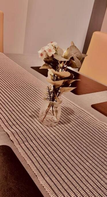 Newly Built Charming 4 BR House In Berwick Whole House - Accommodation Asia 1