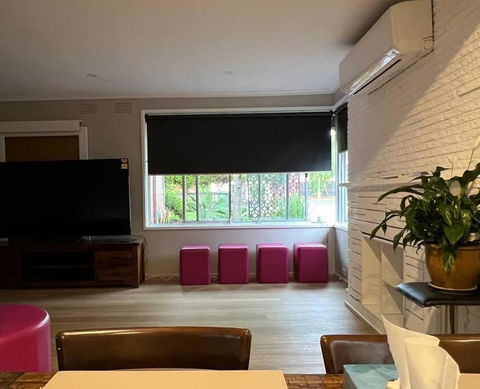 Newly Refurbished House- SuperFast Internet - Accommodation Asia 3