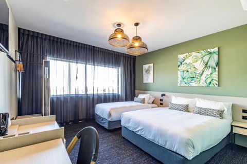 Nightcap At Commercial Hotel - Accommodation Asia 0